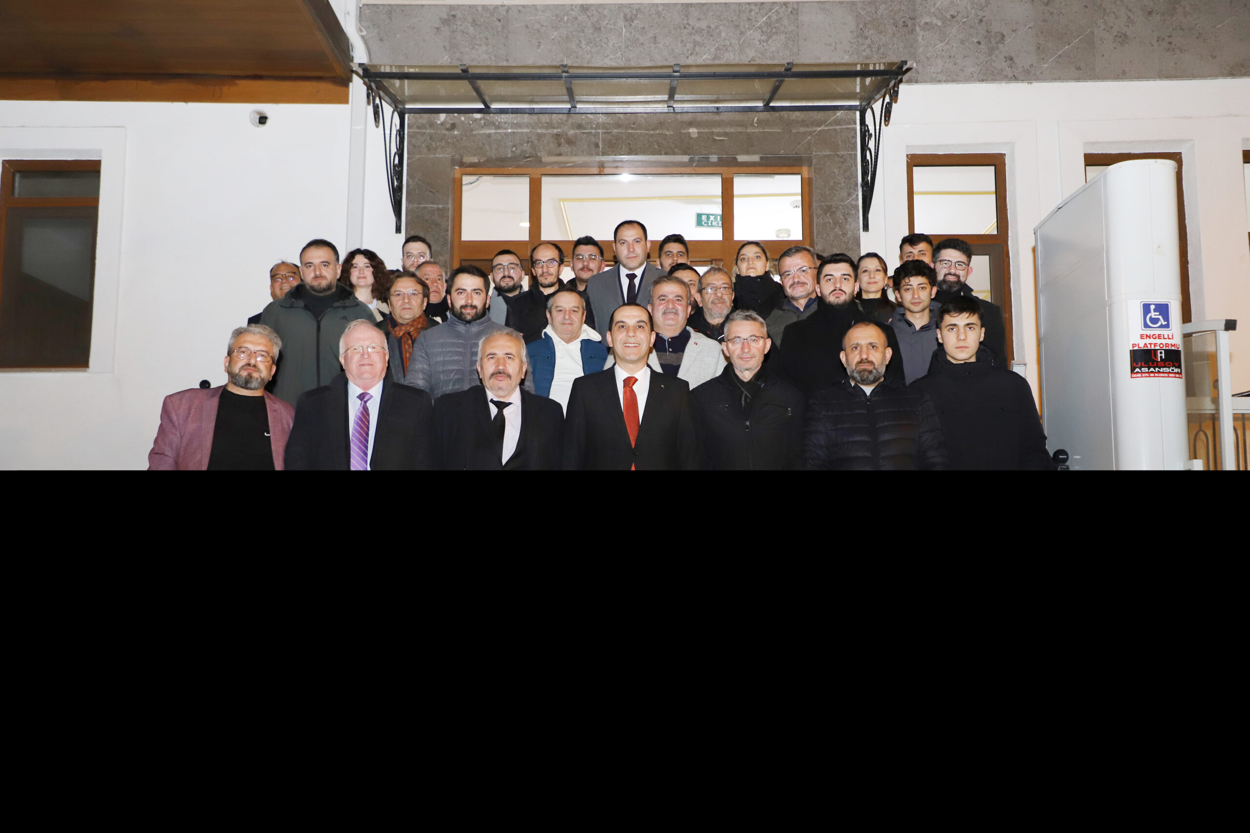 Vali Taşolar, “Görüş ve önerilerinizi ciddiye alıyoruz” Çankırı Valisi M. Fırat Taşolar, 10 Ocak Çalışan Gazeteciler Günü