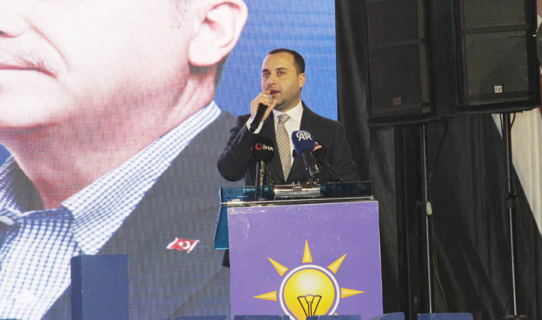 Koray Erdoğan: 38 bin üyemiz var AK Parti Çankırı Kadın Kolları 7. Olağan Kongresinde konuşma yapan