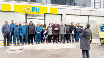 Çankırı Birlik Haber Sen üyeleri, Ahmet Yesevi Şubesi PTT önünde