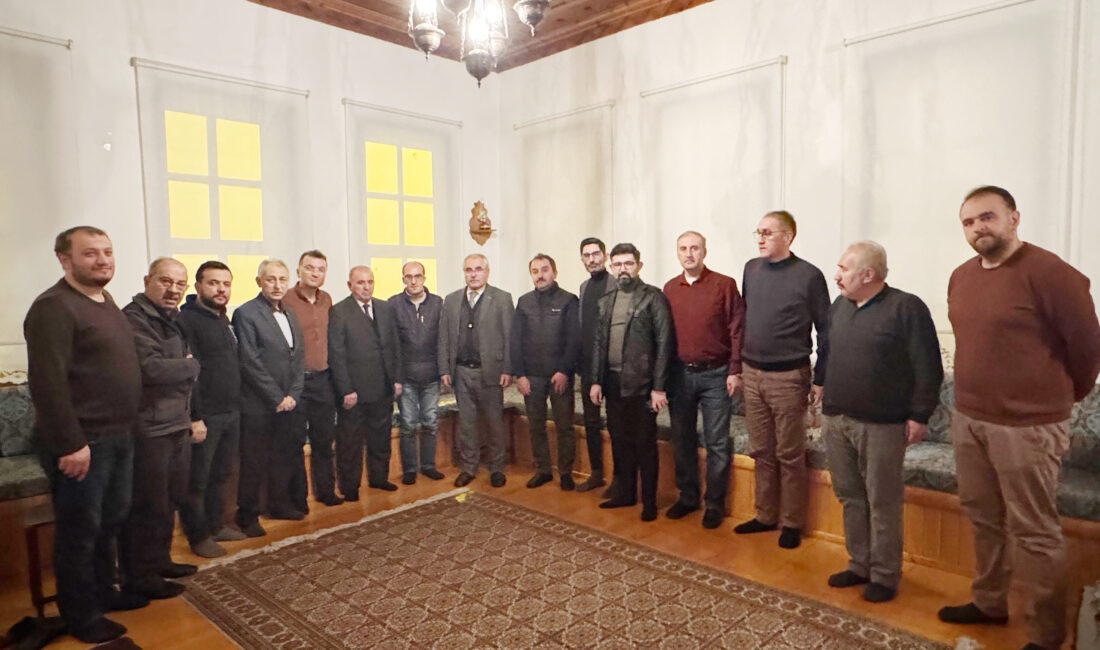 TÜRKAV, bu yıl da gazetecileri unutmadı Türkiye Kamu Çalışanları Kalkınma ve Dayanışma Vakfı (TÜRKAV) Çankırı İl