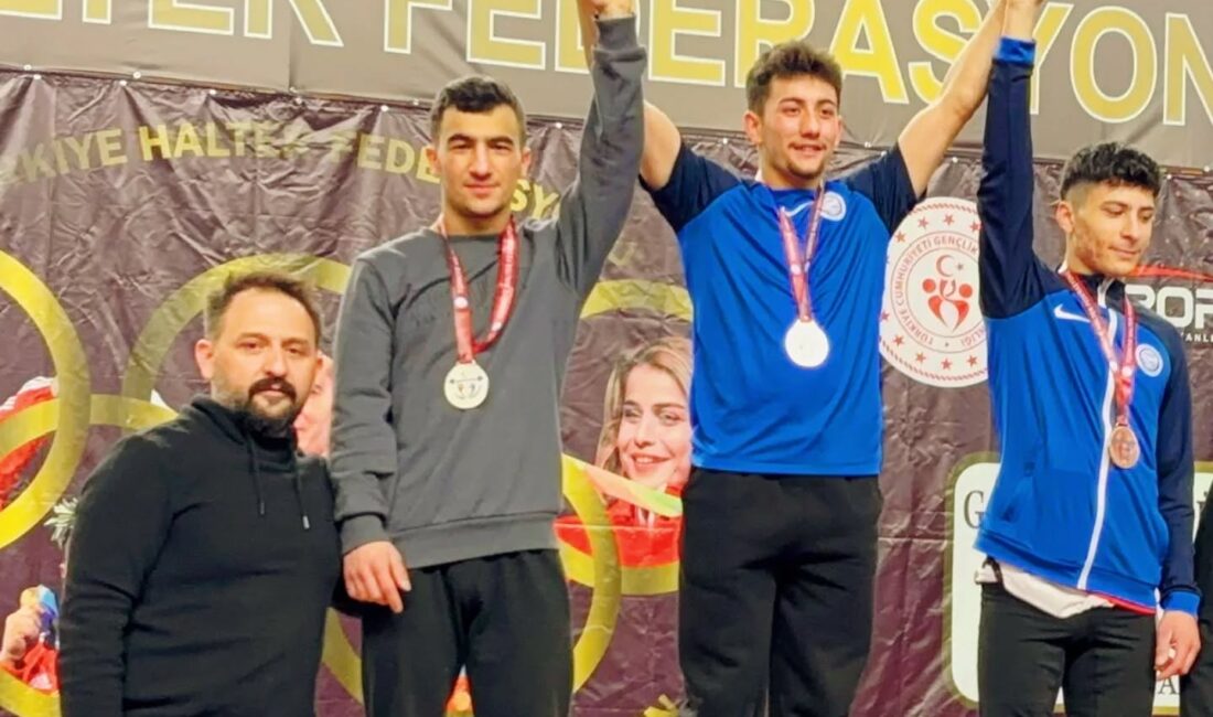 Halterde 2 madalya aldık 21-25 Ocak 2025 tarihlerinde Ankara’da düzenlenen Gençler ve Büyükler Ferdi