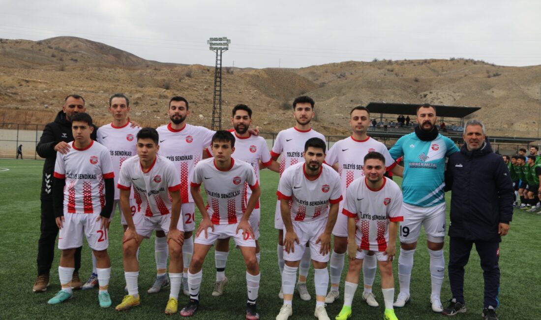 DÜĞÜM ÇÖZÜLÜYOR 4. haftayı geride bırakan Çankırı Amatör Küme Futbol Liginde ilk