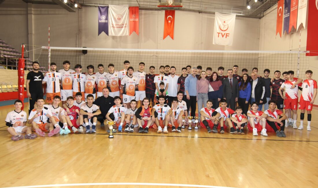 Kulüpler arası voleybol müsabakaları tamamlandı. Gerçekleştirilen müsabakalar sonrasında Çankırı Birlikspor