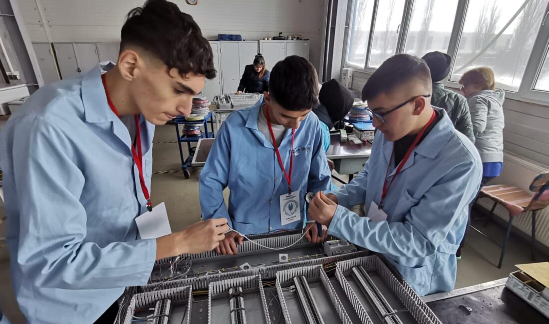 Atkaracalar Şehit Hakkı Çelik Mesleki ve Teknik Anadolu Lisesi, Romanya’nın