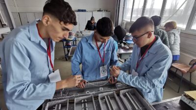 Atkaracalar Şehit Hakkı Çelik Mesleki ve Teknik Anadolu Lisesi, Romanya’nın