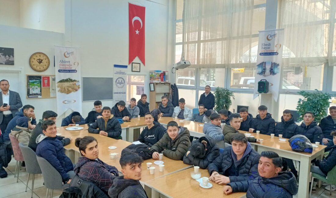 Çankırı Mesleki ve Teknik Anadolu Lisesi öğrencileri Çevreme Duyarlıyım Değerlerime
