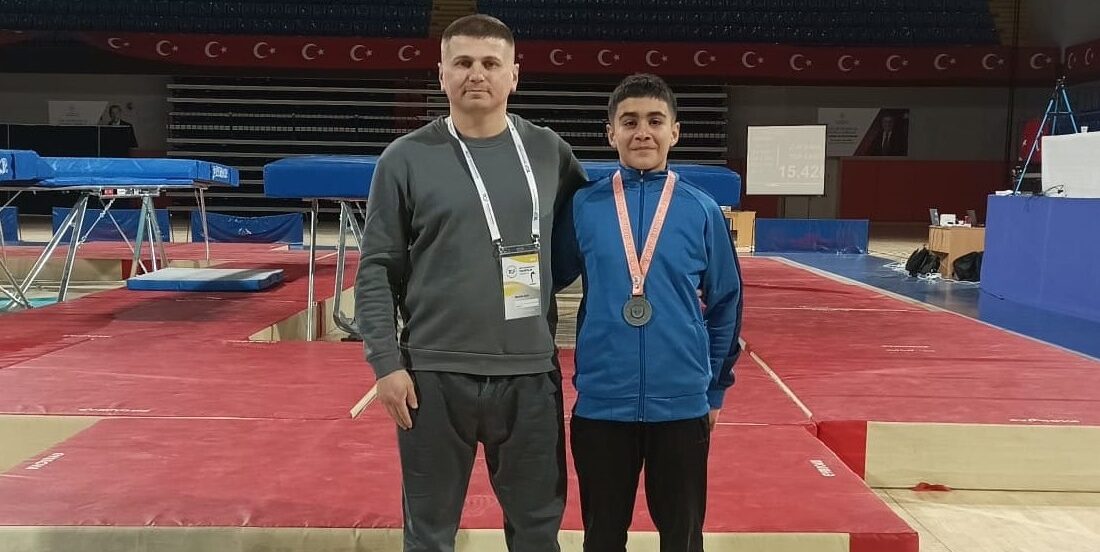 Mehmet Kaan Battal Türkiye 2. Oldu 21-23 Şubat tarihleri arasında İzmir’de gerçekleştirilen İzmir Halkapınar Spor Salonunda