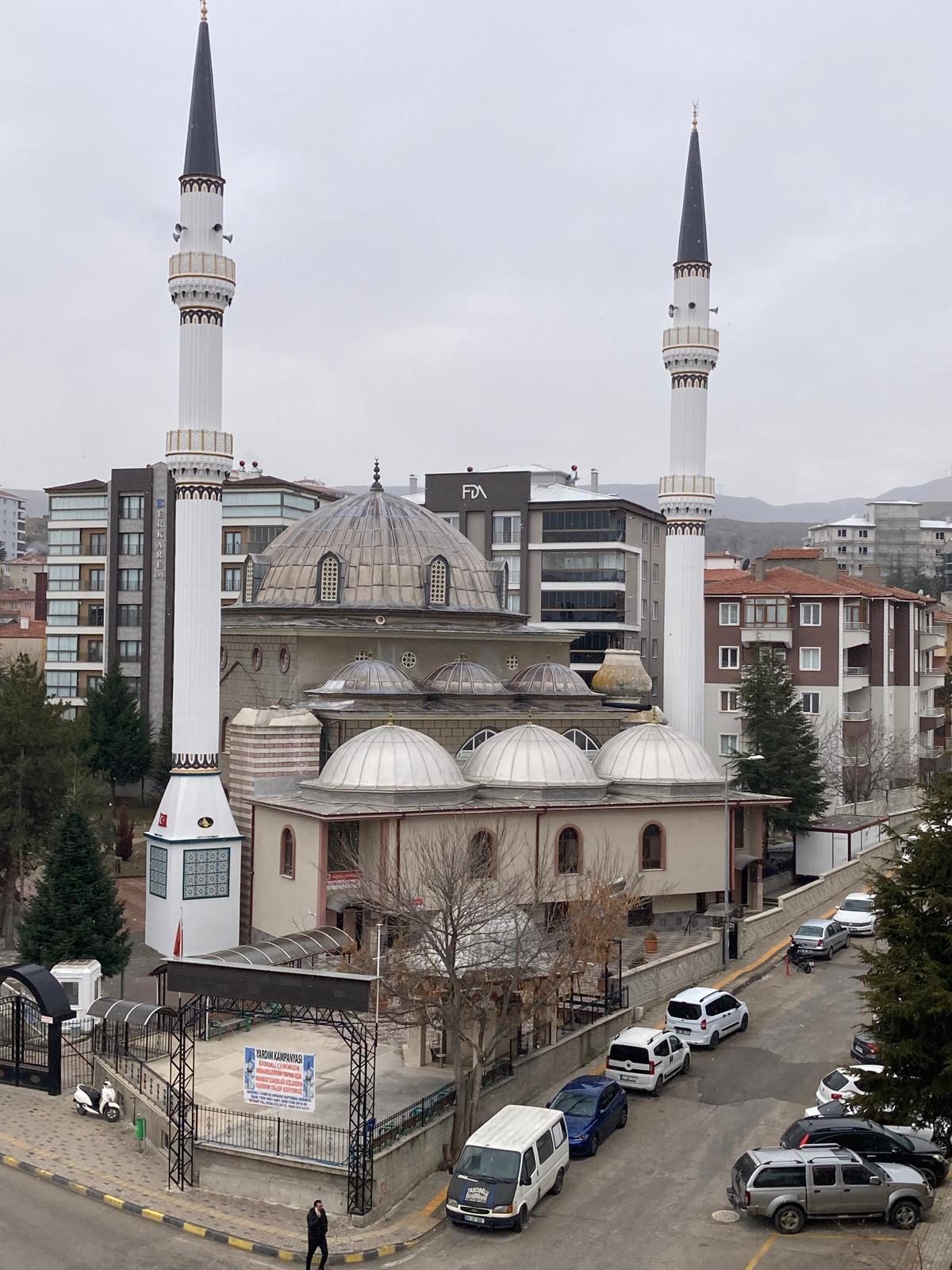 Bademli Camii çift minaresi bugün açılıyor