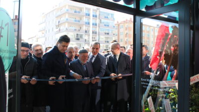 Çankırı Siemens Paşabeyoğlu Mağazası Fuar yolunda hizmete açıldı. Mağazanın açılış