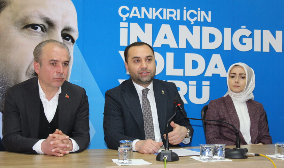 AK Parti İl Başkanlığı binasında 28 Şubat darbesinin yıl dönümü