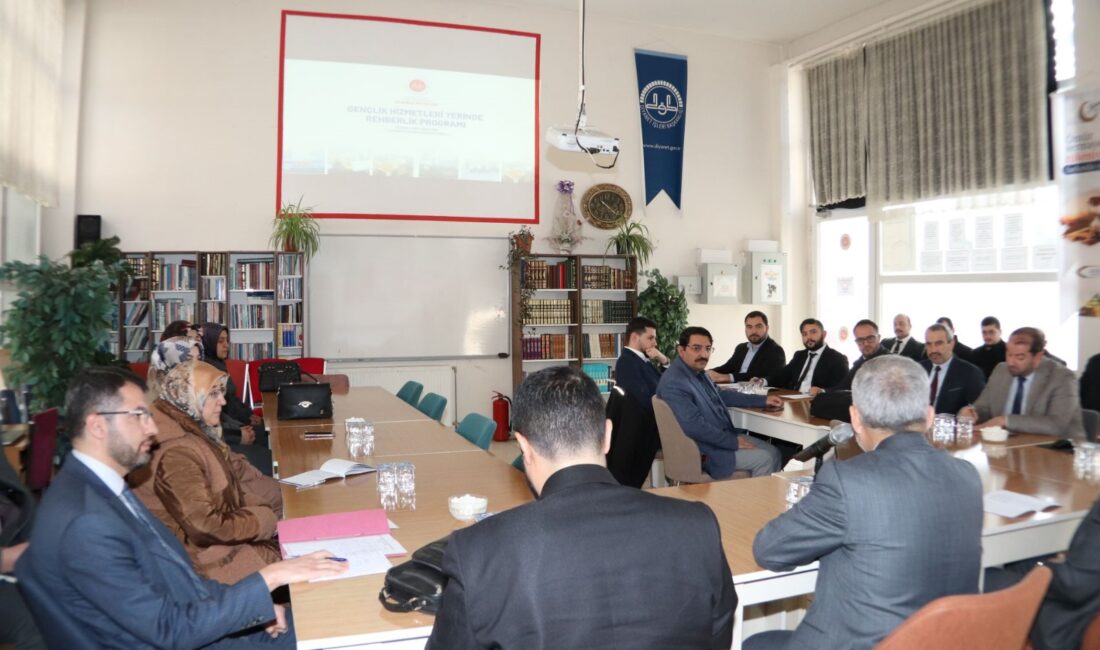 Çankırı Müftülüğünce, gençlik hizmetlerinde aktif görev alan personelin kurumsal aidiyet