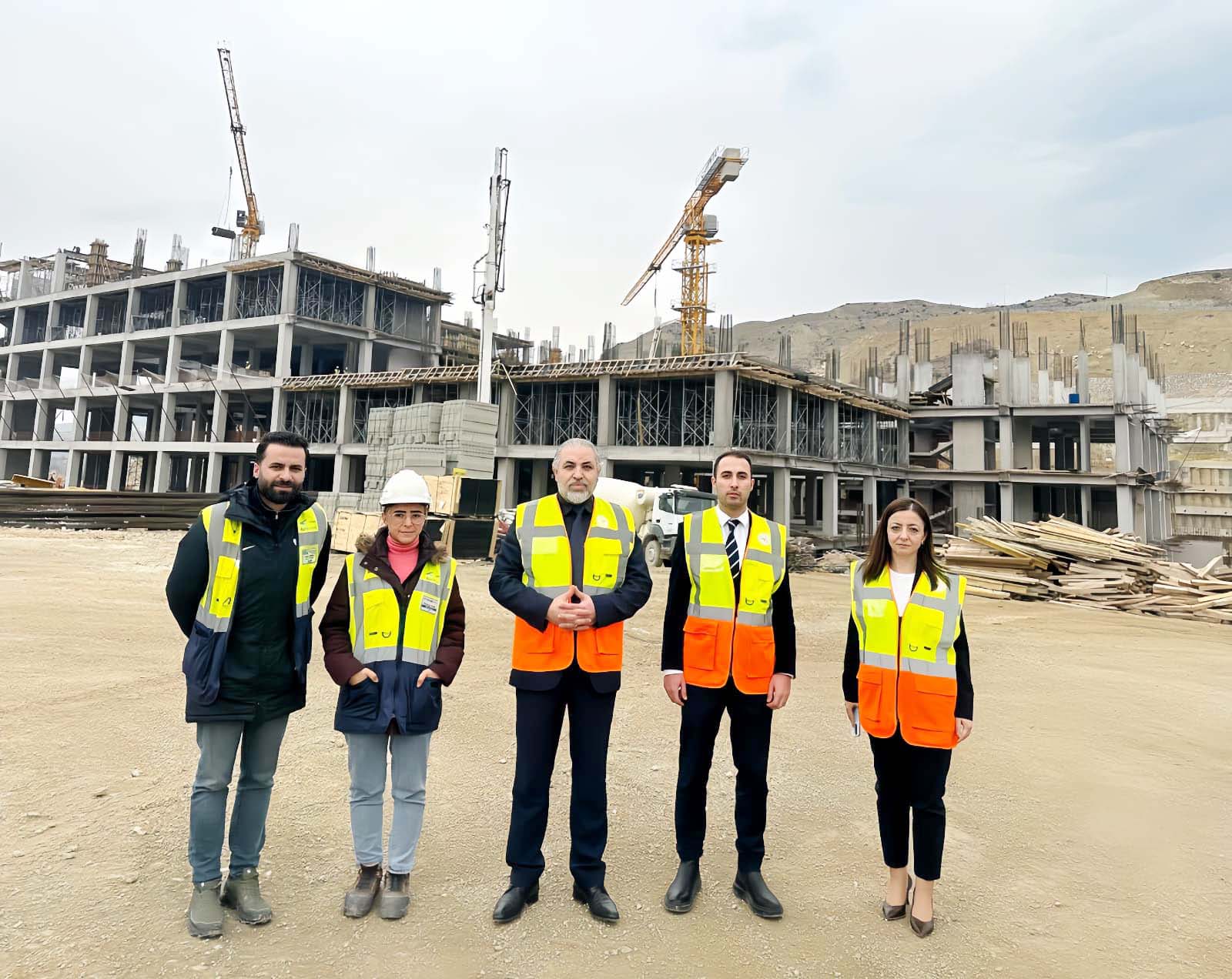 400 yataklı yeni devlet hastanesi binasının %52’si tamamlandı. Yapımı devam