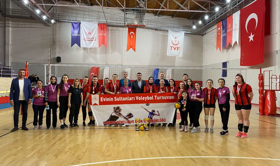 “Evinin Sultanları Voleybol” turnuvaları tamamlandı 8 Mart Dünya Kadınlar Günü çerçevesinde Gençlik ve Spor İl