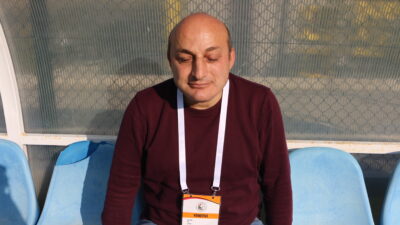 O bir görme engelli. O bir Dünya Kuranı Kerim Güzel