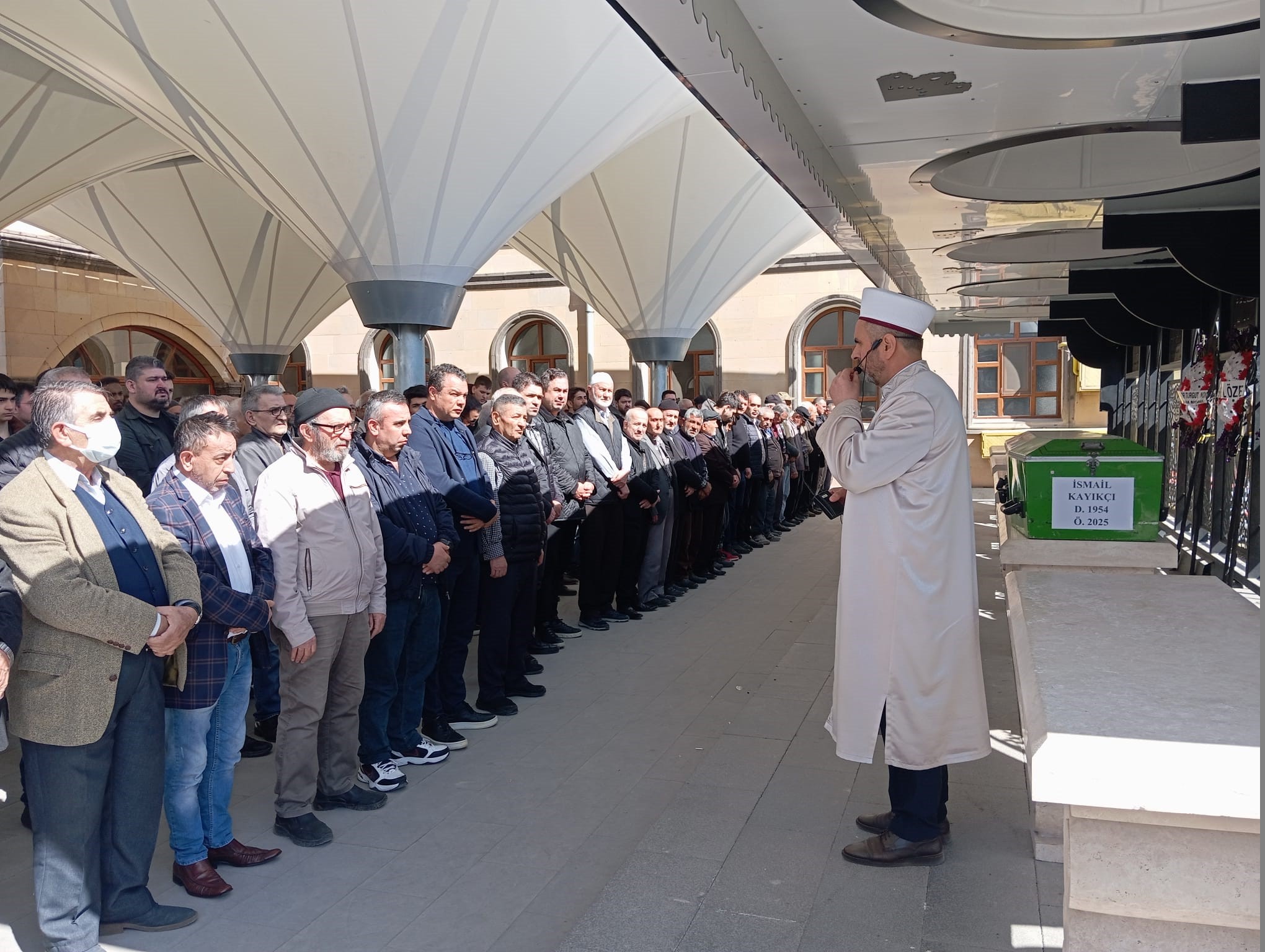 Gazetemiz yönetim kurulu üyesi Kazım Kayıkçı’nın amcası emekli öğretmen İsmail