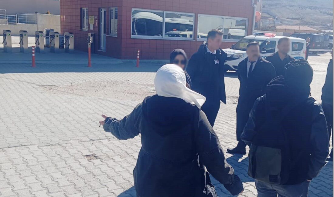 Şabanözü’ndeki fabrikada işçi kıyımı Çankırı’nın Şabanözü ilçesinde faaliyet gösteren Erna-maş fabrikasında dün sabah saatlerinde