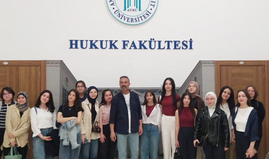 Nevzat AYAZ SBL Öğrencileri Kariyer Gezisi Düzenledi İl Milli Eğitim Müdürlüğü Nevzat Ayaz Sosyal Bilimler Lisesi “Hedefimi