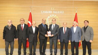 Çankırı Yazarlar ve Sanatçılar Derneği (ÇAYASAD)  Vali M. Fırat Taşolar’ı
