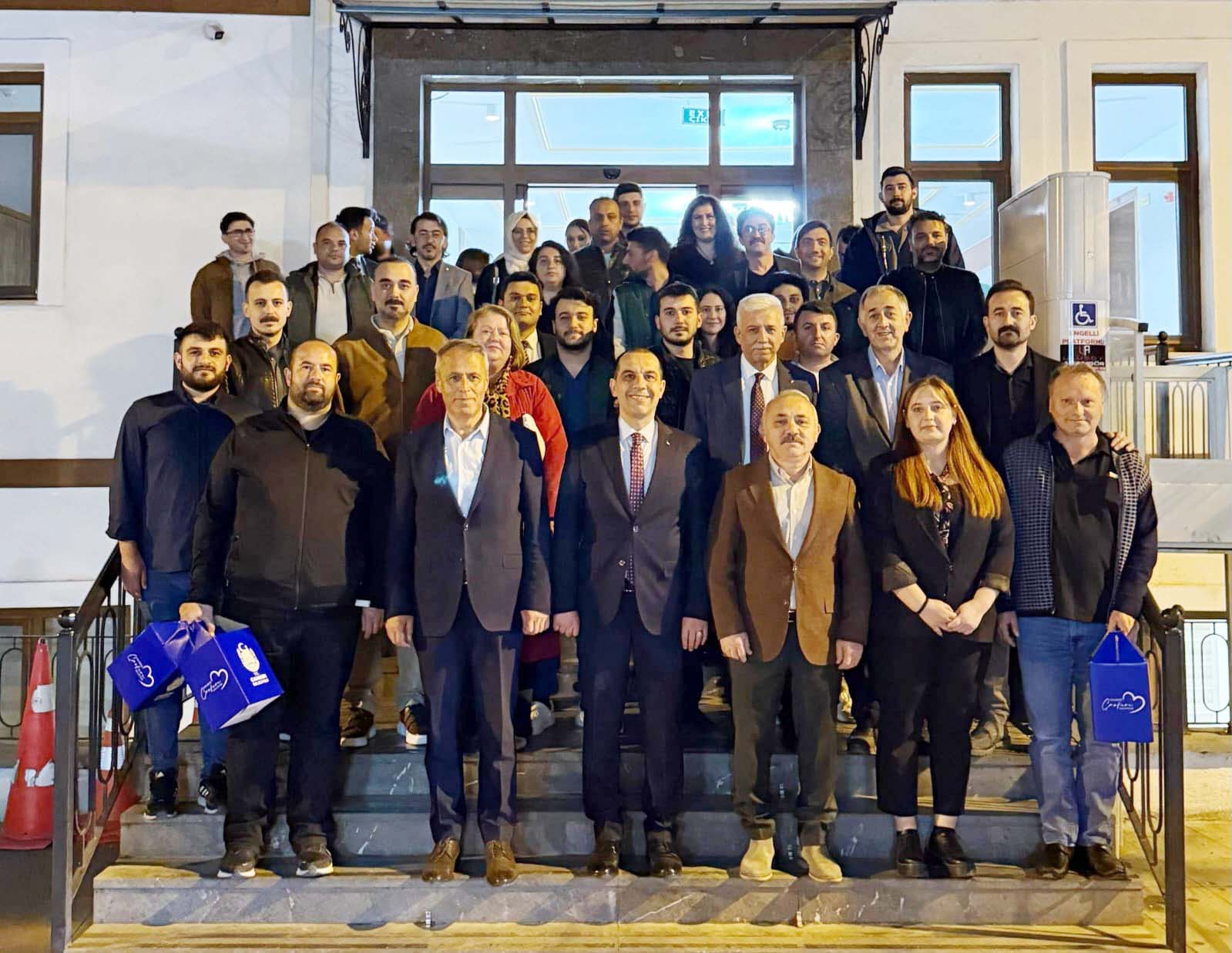 Çankırı Belediye Başkanı İsmail Hakkı Esen, ilimizde görev yapan veteriner