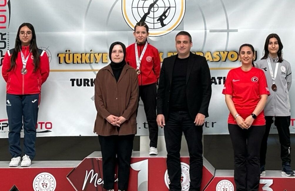 Sporcularımızdan Türkiye dereceleri Türkiye Atıcılık Federasyonu tarafından Mersin ili Erdemli ilçesinde Havalı Silahlar