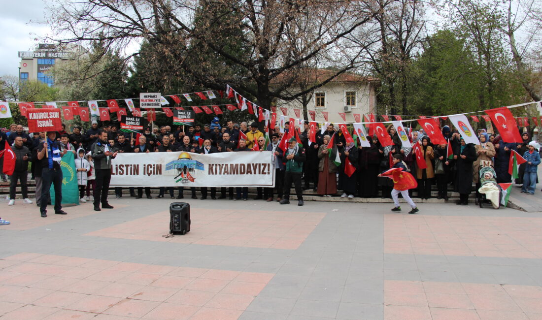 Çankırı’da İHH öncülüğünde, Çankırı Eğitime Destek Platformu tarafından Karatekin Parkı’nda