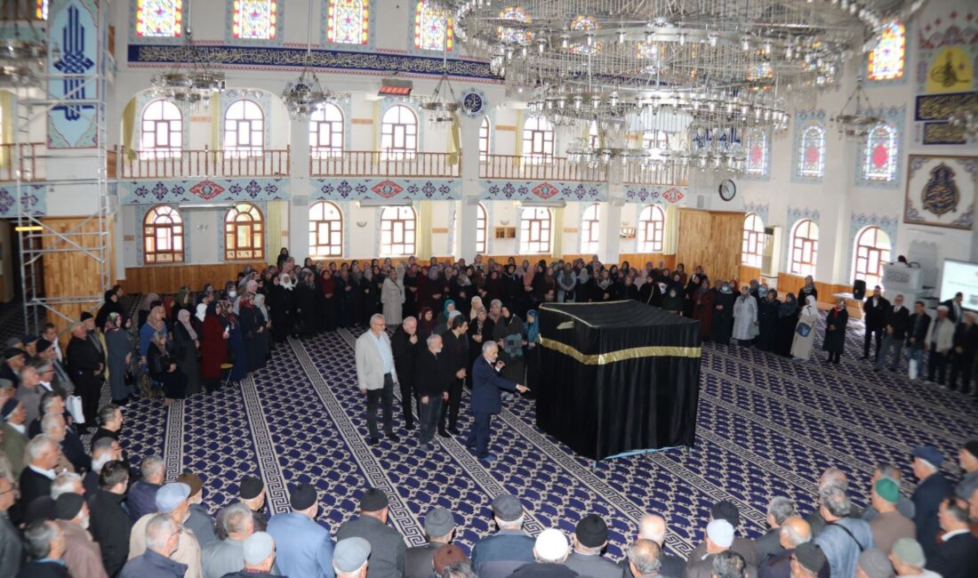 Hac yolcularına eğitim semineri düzenlendi Çankırı İl Müftülüğü tarafından Ahmet Yesevi Camisinde, 2025 yılı hac