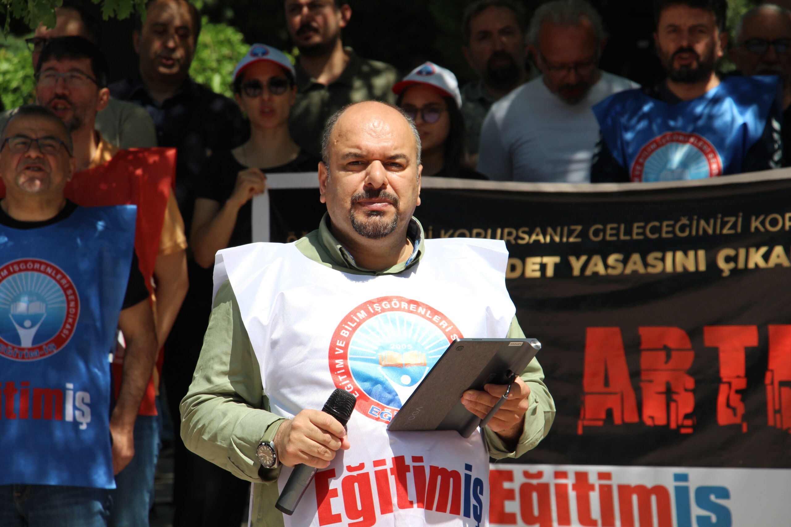 Eğitim-İş Çankırı Şube Başkanı Murat Şamasas, üniversitelerle ilgili yazılı açıklamada