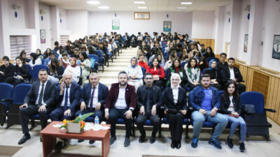 Liselerde Bilim Uygulamaları kapsamında düzenlenen etkinlikler çerçevesinde, “Bağımlılık ve Bağımlılıkla