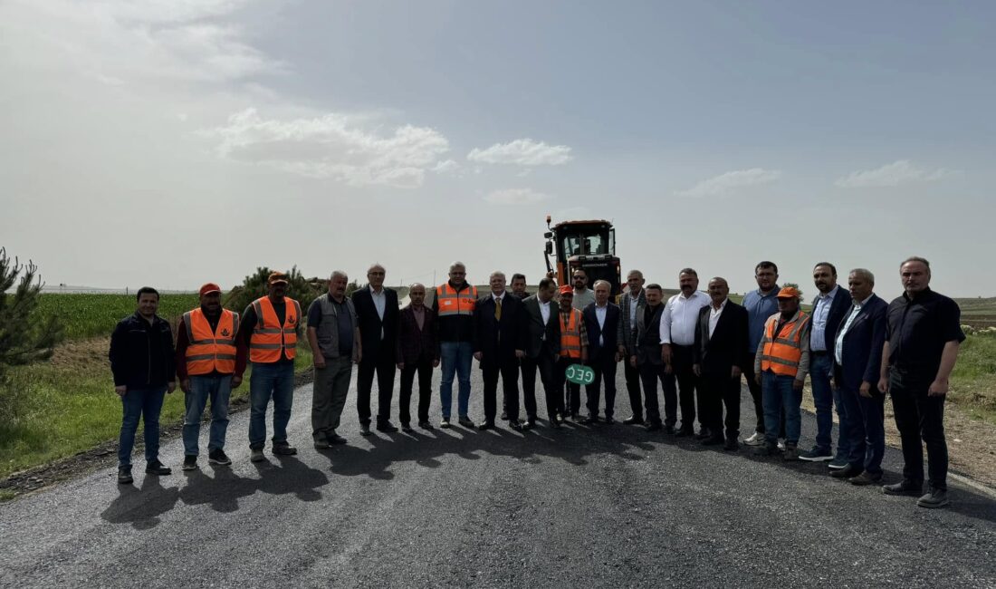 Ovacık Grup Yolu çalışmalarını incelediler AK Parti Grup Başkanvekili ve Çankırı Milletvekili Av. Muhammet Emin