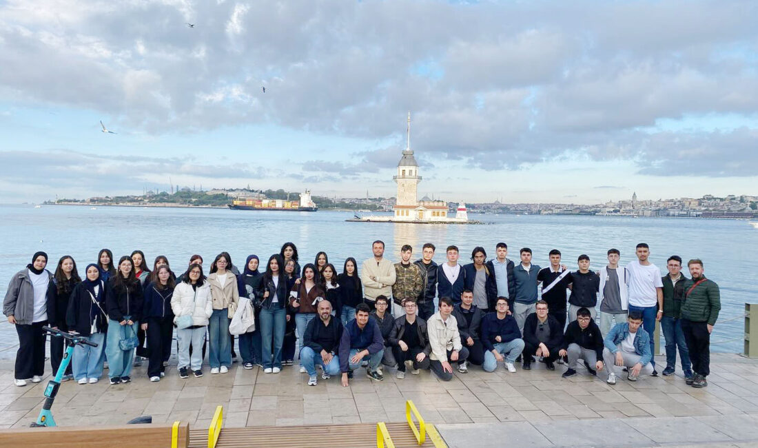 Çankırı Türkiye Odalar ve Borsalar Birliği (TOBB) Fen Lisesi öğrencileri