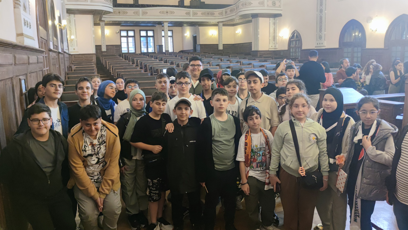 Çankırı Hacı Murad-ı Veli İmam Hatip Ortaokulu öğrencileri Ankara’yı gezdi.