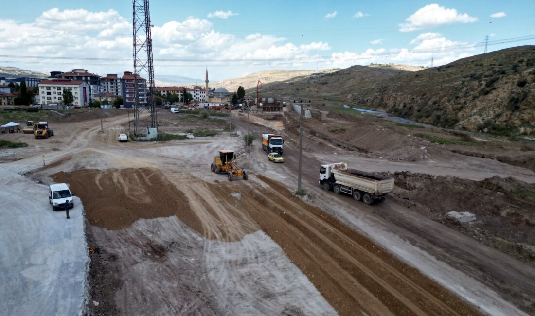 Yerleşime açılan alanlardan ve nüfus artışından dolayı yeni yollar açan