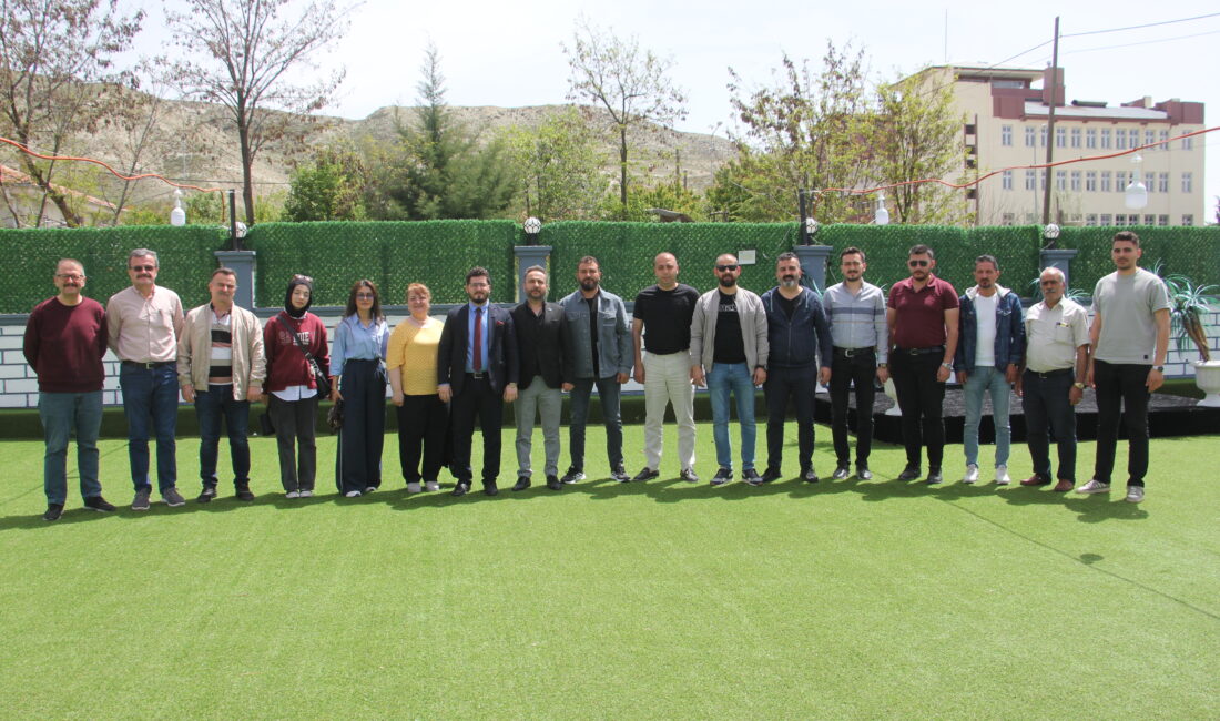 “Çankırı’nın ülke genelinde artık sözü geçsin” Anahtar Parti Çankırı il teşkilatı basın mensupları ile bir araya