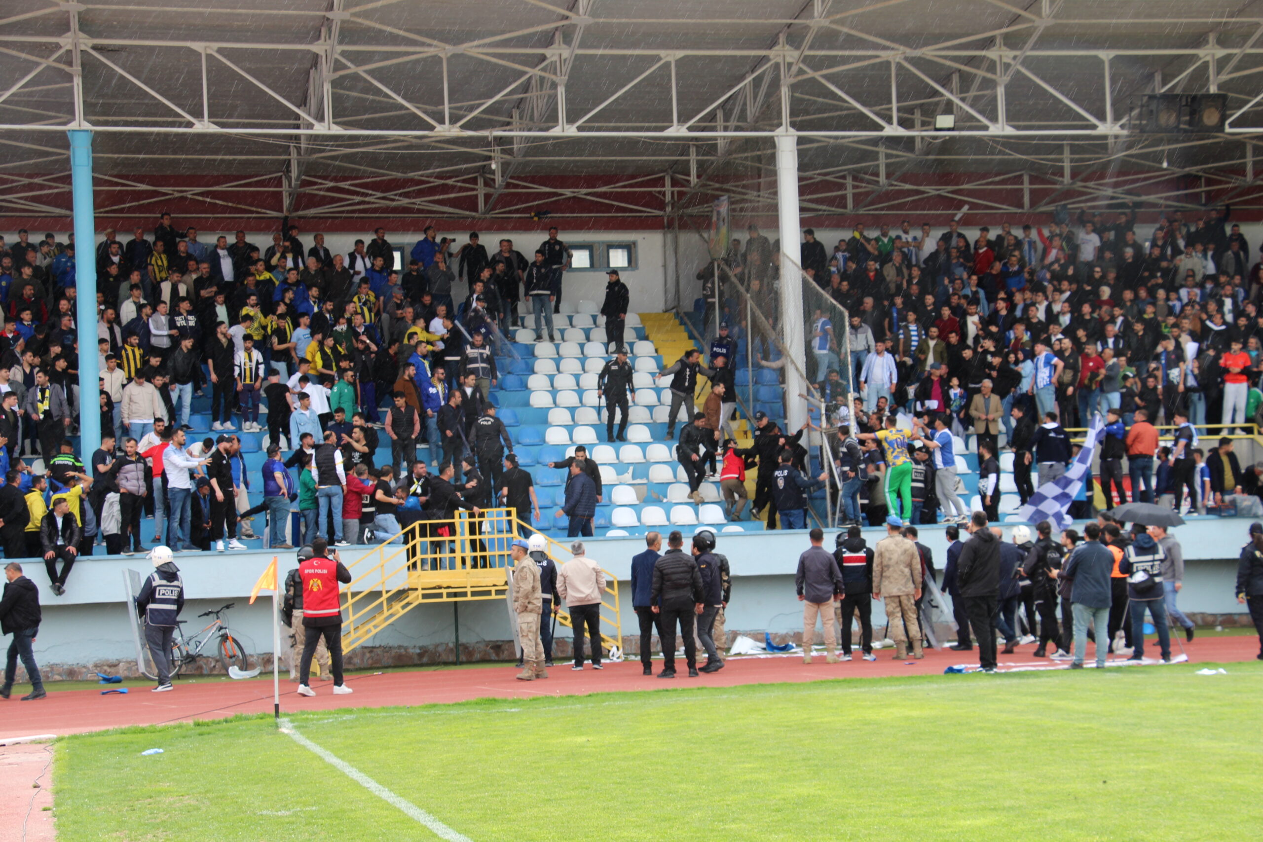 Çankırı Futbol Kulübü (FK) ile Çubukspor arasında oynanan Bölgesel Amatör