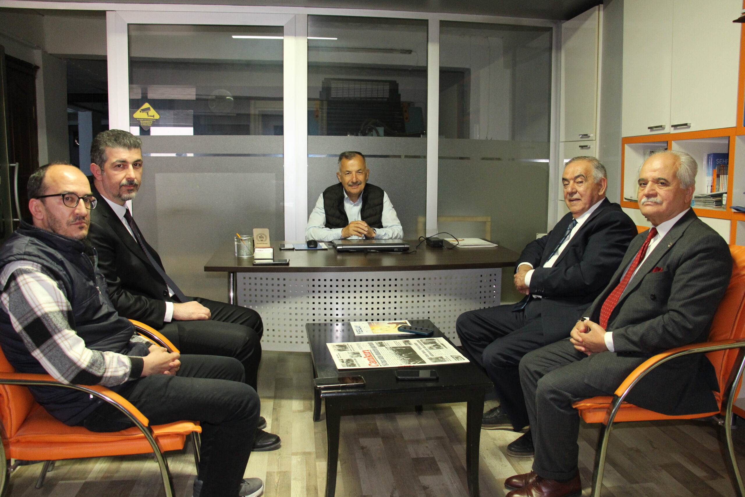 Demokrat Parti İzmir Milletvekili Haydar Altıntaş, bir dizi ziyaretlerde bulunmak