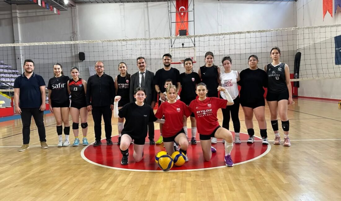 Güreş, basketbol ve voleybol antrenmanları ziyaret edildi. Gençlik ve Spor