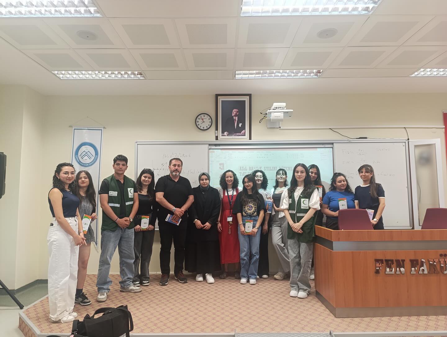 Çankırı Karatekin Üniversitesi öğrencisi ve aynı zamanda Yeşilay gönüllüsü Hale