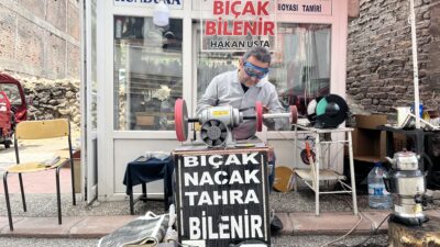 Kurban Bayramı yaklaşılırken Çankırı’da bıçak bileme hizmeti veren esnaflarda yoğunluk yaşanıyor.