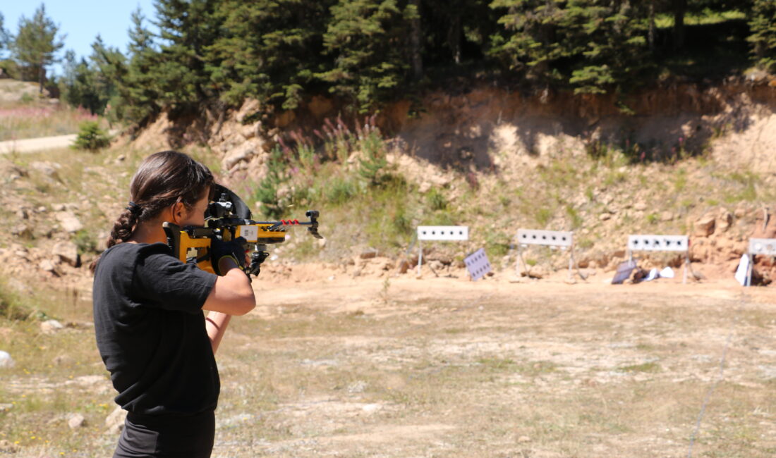 5 Sporcumuz Milli Takım Kampında Türkiye Kayak Federasyonu tarafından belirlenecek olan Biatlon Milli Takımı için