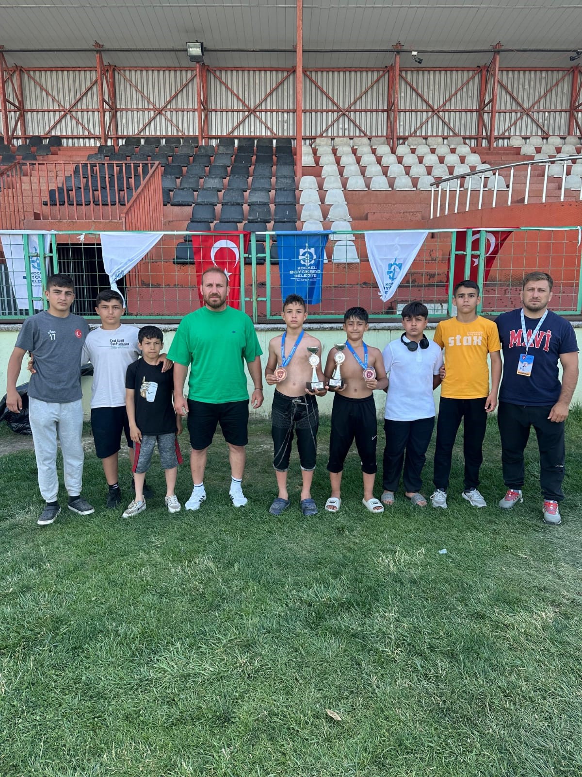 Eldivan Belediyesi Spor Kulübü Minik Pehlivanları Kocaeli Sekapark Er meydanında 