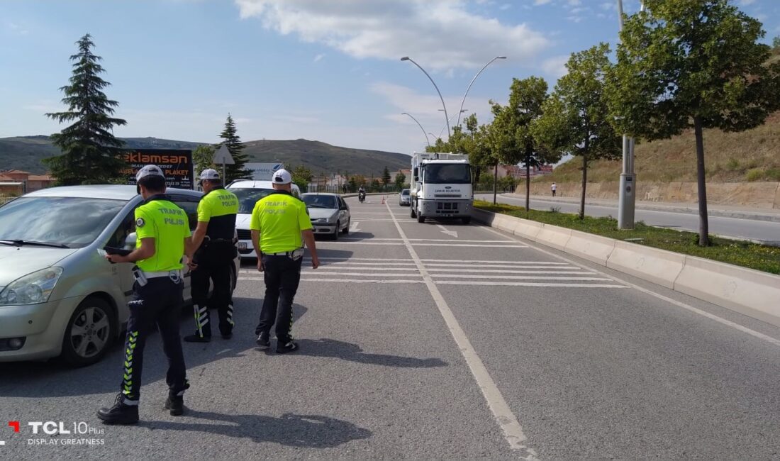 3 bin 255 araca ceza kesildi Çankırı İl Emniyet Müdürlüğü ve Çankırı İl Jandarma Komutanlığınca 26