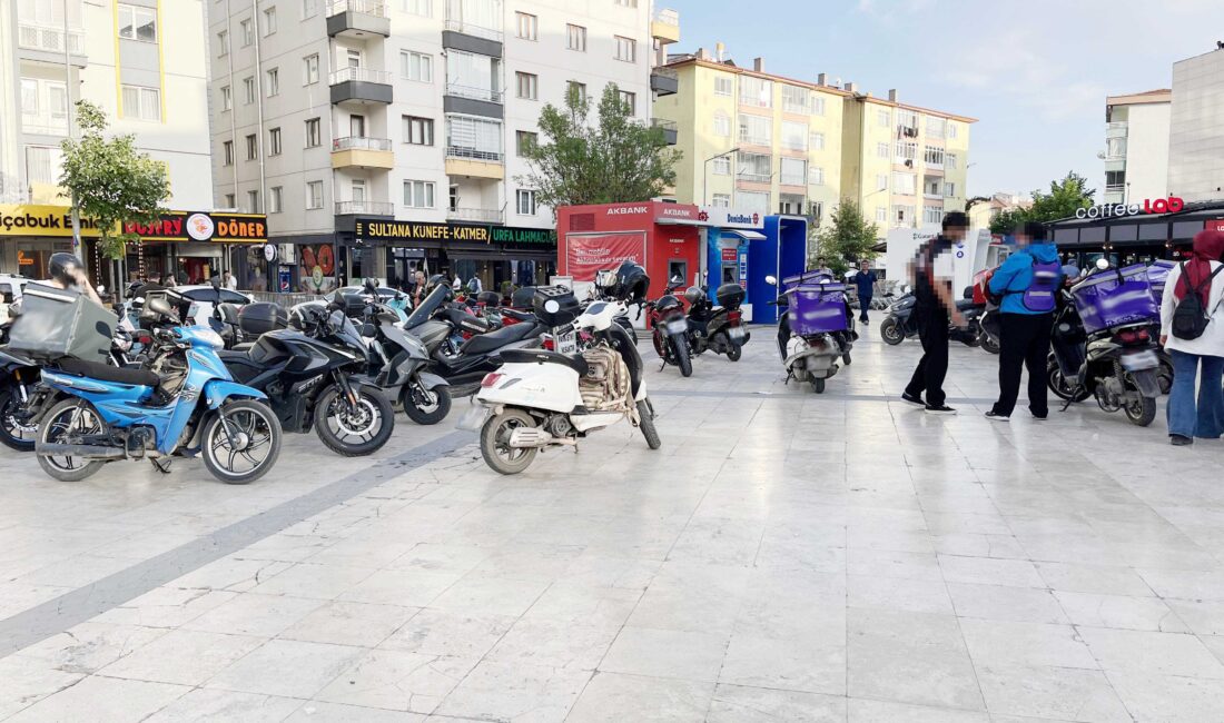 Her yol motor kuryelerin (mi?) Koronavirüs kabusu ile bir anda hayatımıza giren ve sayıları
