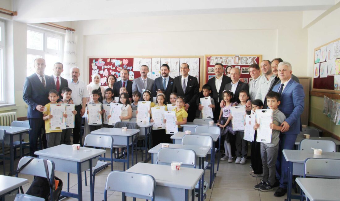 26 bin 367 öğrenci karne aldı 2024-2025 eğitim ve öğretim döneminin tamamlanması nedeniyle dün karne töreni