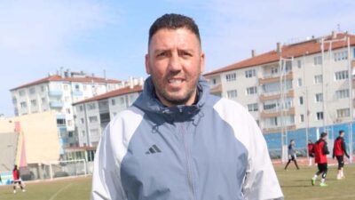 Çankırı FK teknik direktörü Sertaç Gezer, görevinden ayrıldı.  Görevi süresince