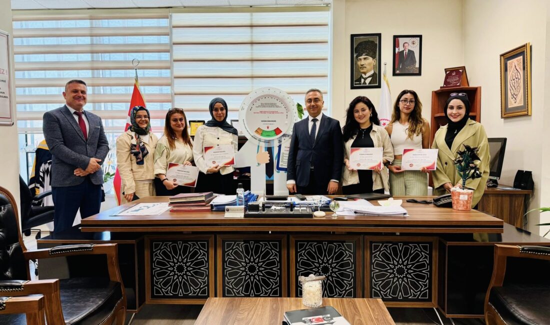 Gönüllü çalışan diyetisyenlere teşekkür belgesi verildi “İdeal Kilonu Öğren, Sağlıklı Yaşa” kampanyasında gönüllü olarak görev alan