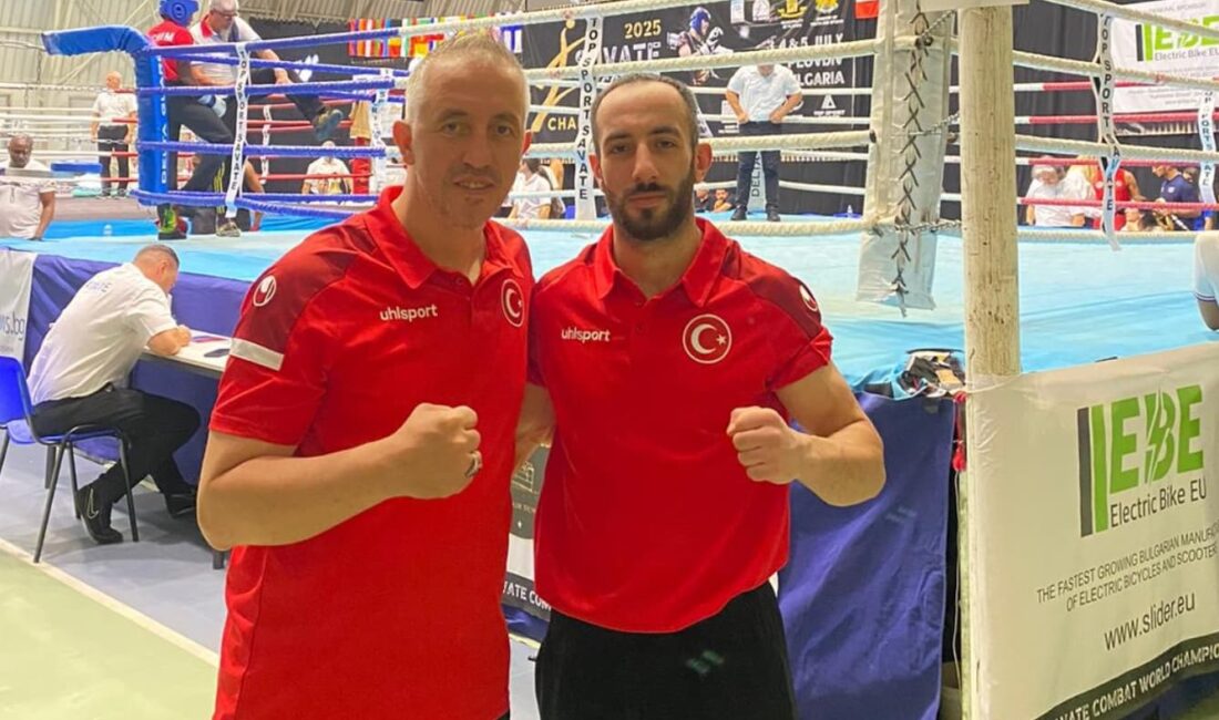 Çınar’dan sporcusu Yurtsever’e övgü dolu sözler Savate Combat Milli Takım Antrenörü Ahmet Çınar, Bulgaristan’ın Plovdiv kentinde