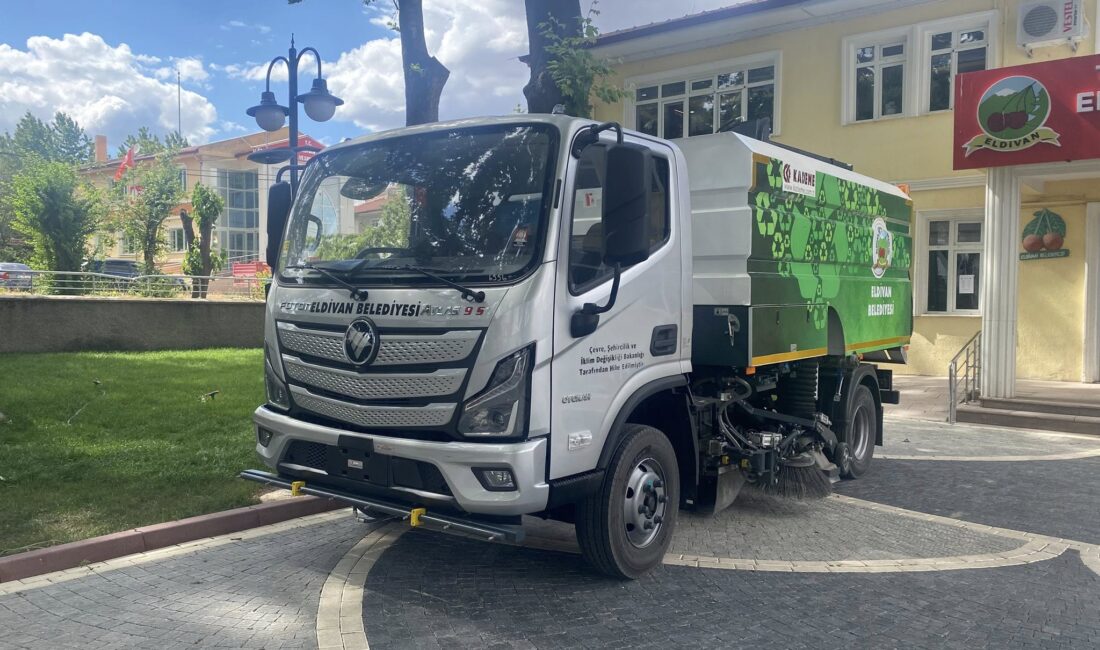 Eldivan’a süpürme aracı hibe edildi Çevre Şehircilik ve İklim Değişikliği Bakanlığı tarafından Eldivan Belediyesine yol