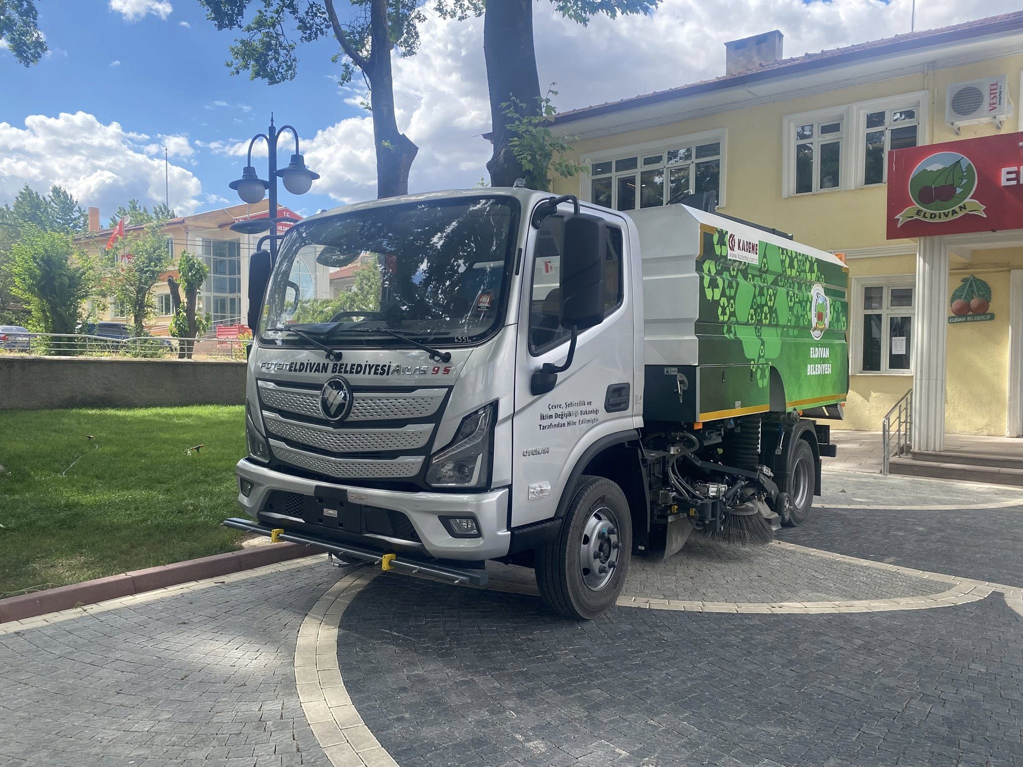 Çevre Şehircilik ve İklim Değişikliği Bakanlığı tarafından Eldivan Belediyesine yol