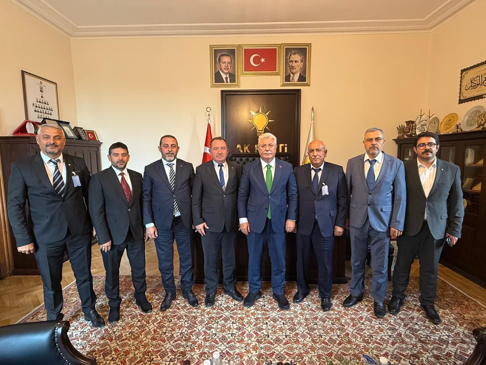 Çankırı Ticaret Borsası yönetim kurulu başkanı Erdal Aslan ve üyeler,