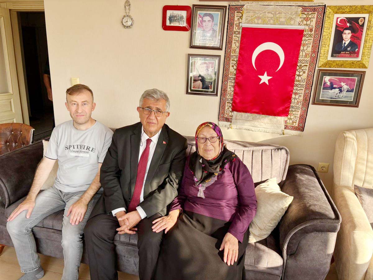 Çerkeş Kaymakamı Emir Osman Bulgurlu, şehadetinin yıldönümünde şehit Sait Bal’ın